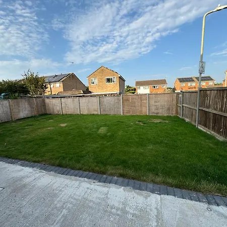 Family-Friendly Apartment Canterbury Exterior photo